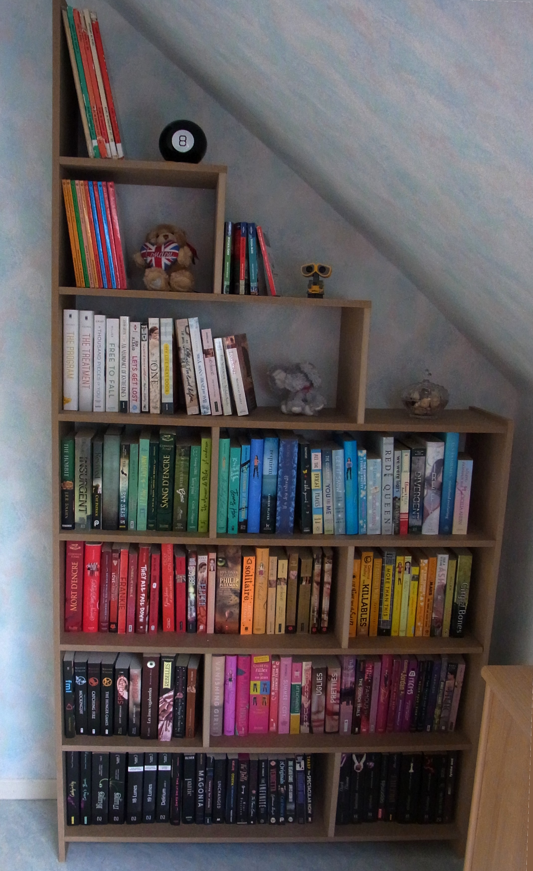 bookshelf