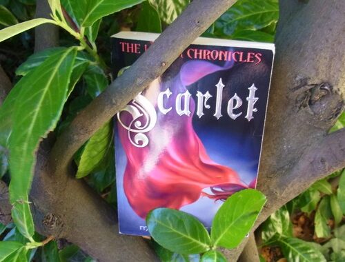 Review: Scarlet, Marissa Meyer